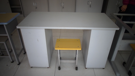 鋼制帶屜課桌椅BC-1032