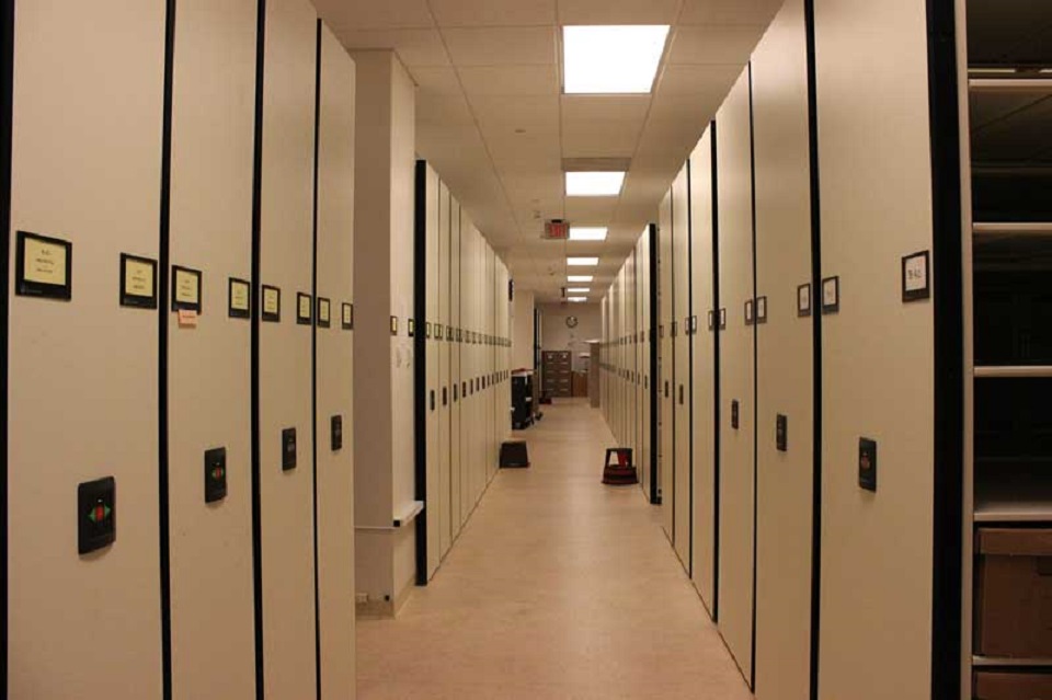 gallery_mobilestorage_1.jpg