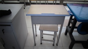 單人課桌椅BC-010